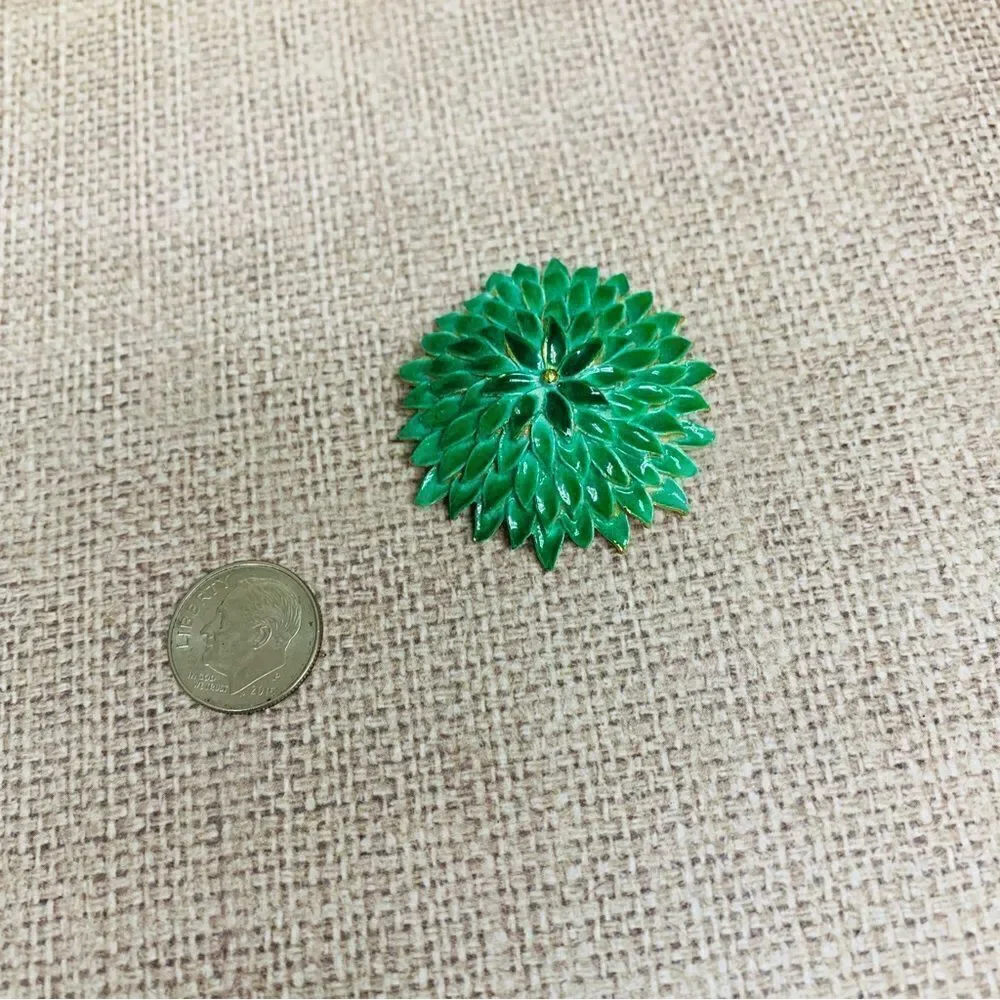Gold Green Enameled Flower Brooch‎